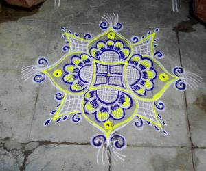 Rangoli: my kutti kolam!